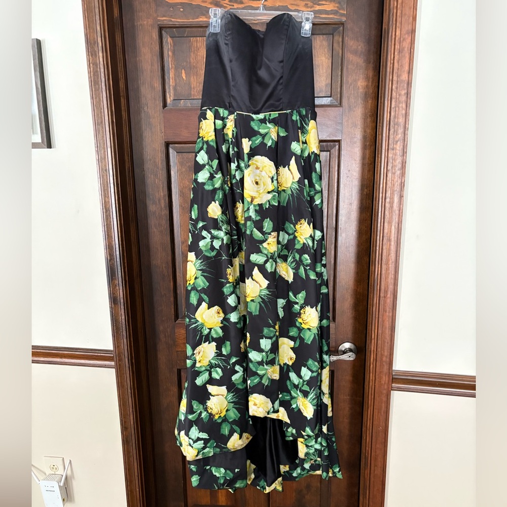Sherri Hill Elegant Black Dress